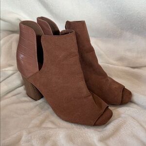 Qupid Brown Suede Open-Toe Block Heel Booties